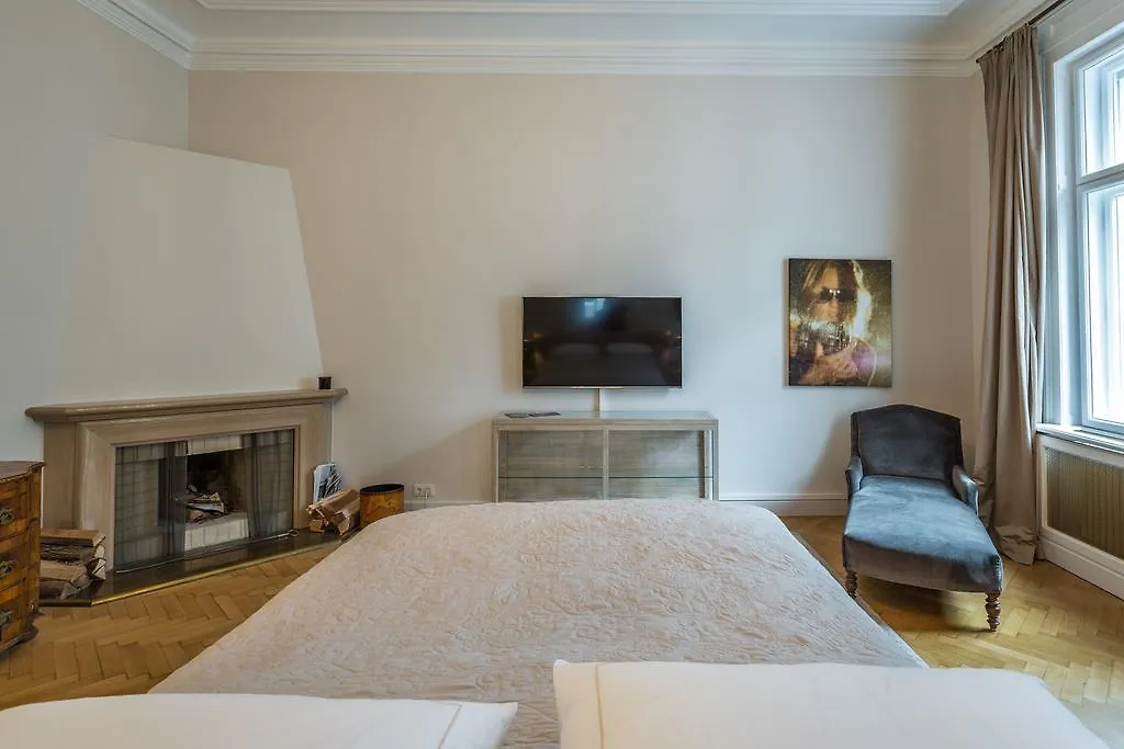 Apartment Luxus Palais-Wohnung Am Karlsplatz Vienna